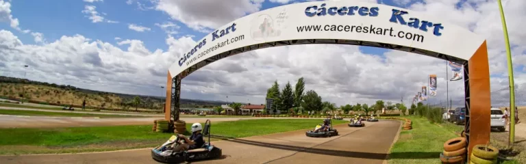 Cabecera Caceres Kart